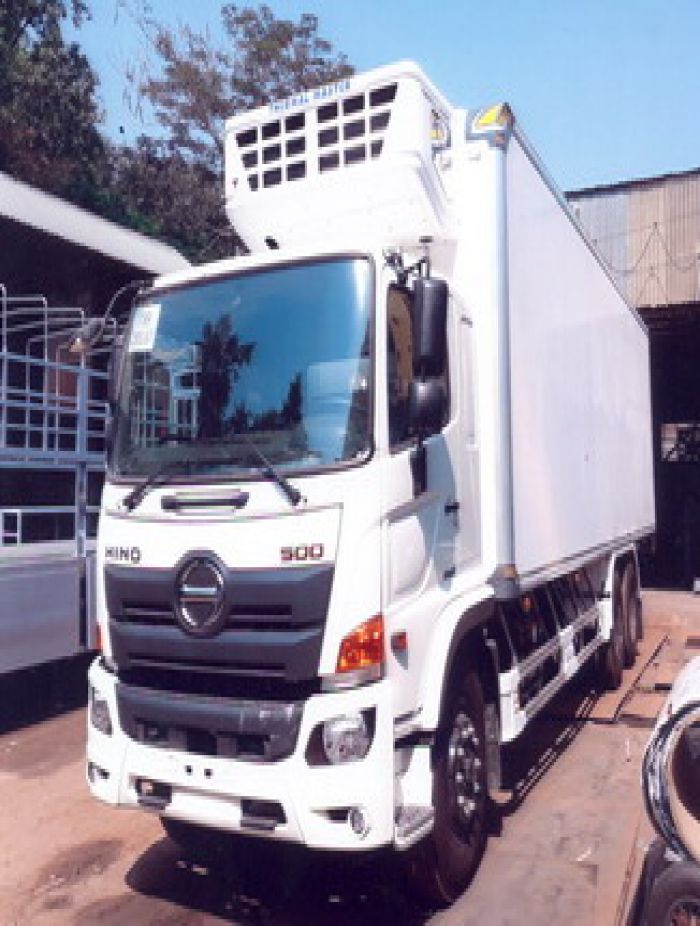 GIÁ XE TẢI HINO 15 TẤN THÙNG ĐÔNG LẠNH QUYỀN 0