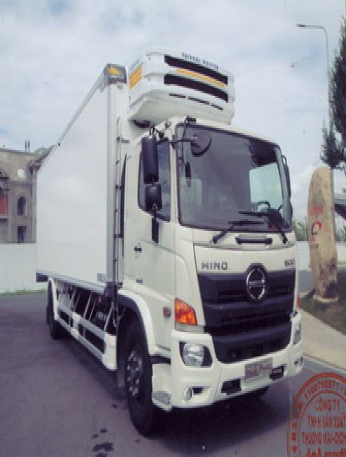 GIÁ XE TẢI HINO 7 TẤN THÙNG ĐÔNG LẠNH 8.6 M  0