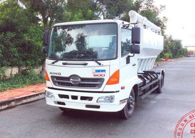 GIÁ XE HINO 5 TẤN CHỞ THỨC ĂN GIA SÚC 0