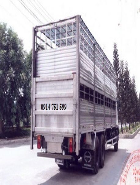 GIÁ XE HINO 3 CHÂN THÙNG INOX CHỞ HEO 1