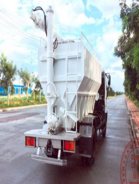 GIÁ XE HINO 5 TẤN CHỞ THỨC ĂN GIA SÚC 1